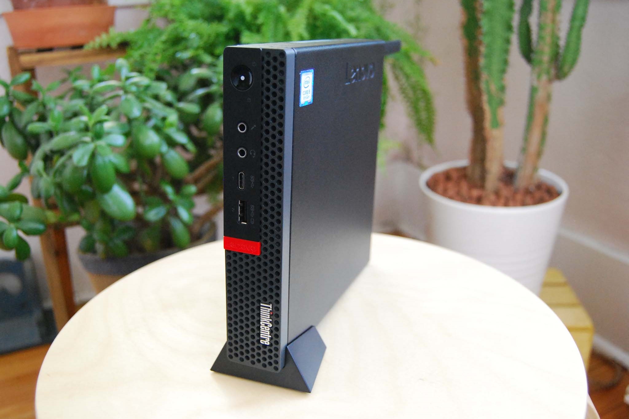 Repasovaný stolní počítač Lenovo
