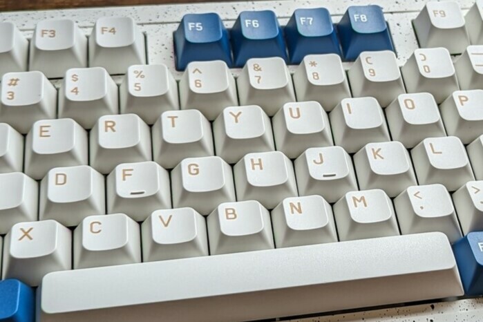 Koupit herní klávesnici?